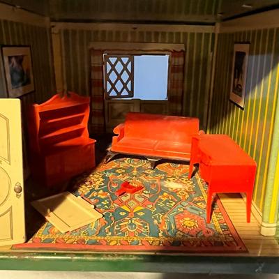Marx Large sized Doll House w/ Dolls & Furniture