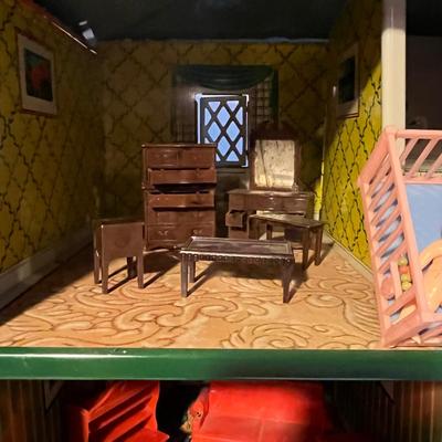 Marx Large sized Doll House w/ Dolls & Furniture