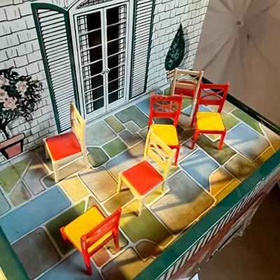 Marx Large sized Doll House w/ Dolls & Furniture