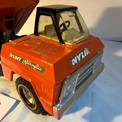 Nylint Hydrolic Dump Truck 1960s