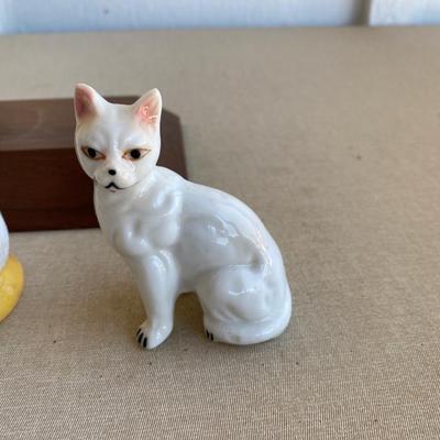 Assortment of cat figurines