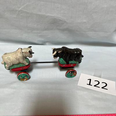 Tin Japan Bull Fight Toy