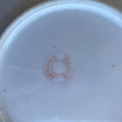 For vintage saucers