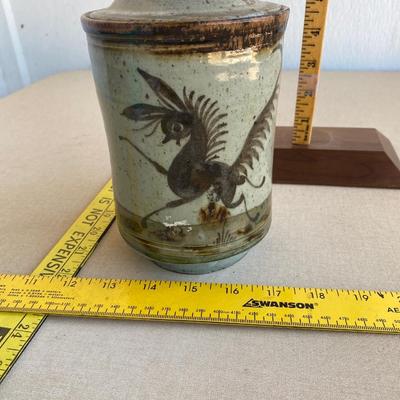 Stoneware jar with lid
