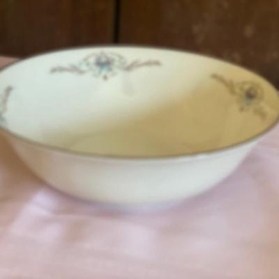 Lenox Capri Pattern 9.5" Round Serving Bowl
