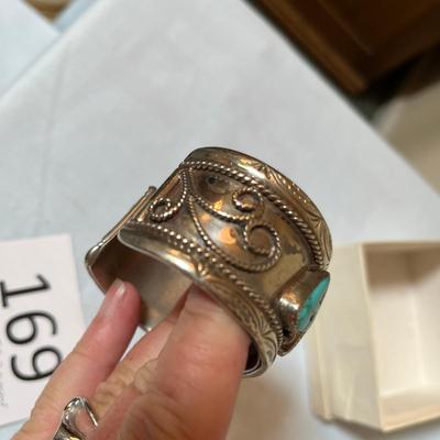 AWESOME Men's sized Native American Bracelet Sterling Silver & Turquoise