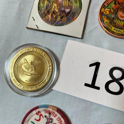 Lot of 8 LAS VEGAS Casino Poker Chips.