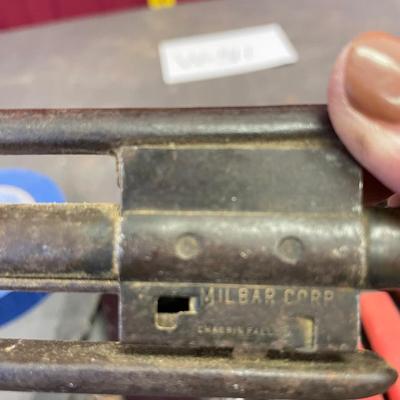 Safety wire pliers