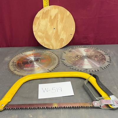 Saw & 2 circular saw blades
