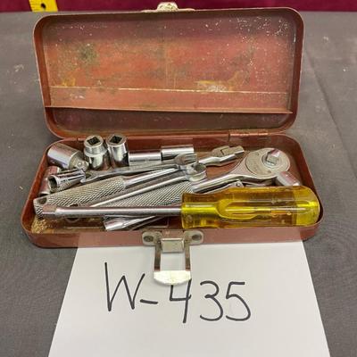 Ratchet and small sockets