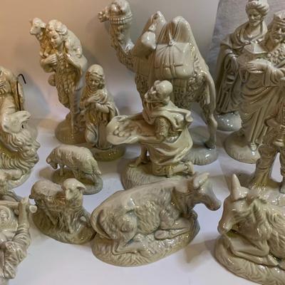 Vintage Creche Nativity Set 19 pieces