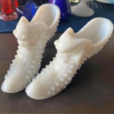 Fenton milk glass shoe set