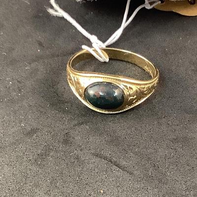 J1287  10kt Yellow Gold Bloodstone Ladies Ring