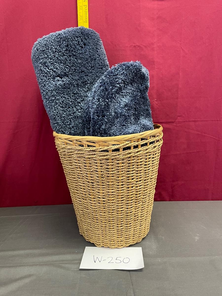 Trash can/rug and toilet cover