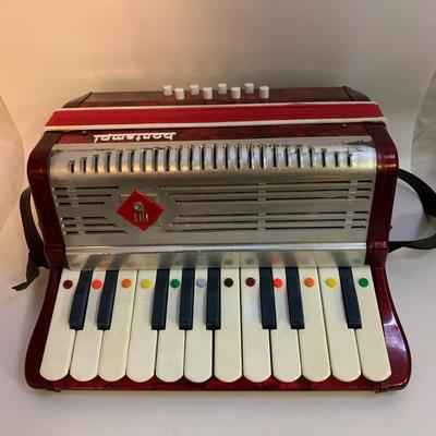VINTAGE ACCORDION 1970s Italian WORKING-ORIGINAL BOX - 10â€ x 10â€ x 4â€ approx