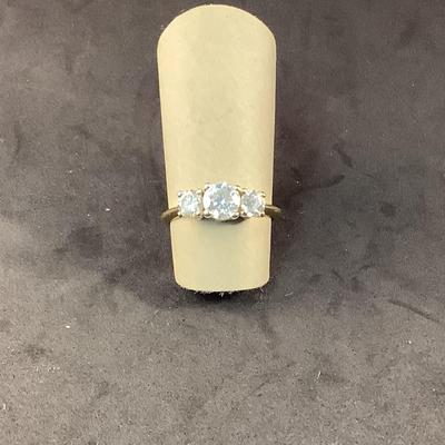 J1288 14kt Yellow Gold 3 Stone 1.67ct Diamond Ladies Ring
