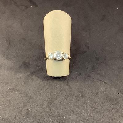 J1288 14kt Yellow Gold 3 Stone 1.67ct Diamond Ladies Ring