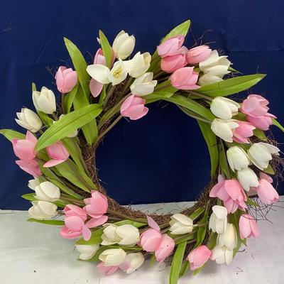 Tulip Wreath