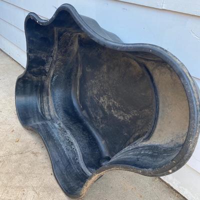 A 125 gallon fish pond good condition