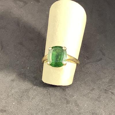 J1289 14kt Yellow Gold 4 pr. Green Quartz  Ladies Ring
