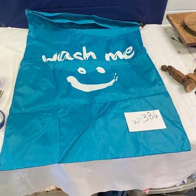 Large Wash Me Bag
