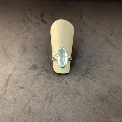 J1291 18kt White Gold Filigree Aquamarine Ladies Ring
