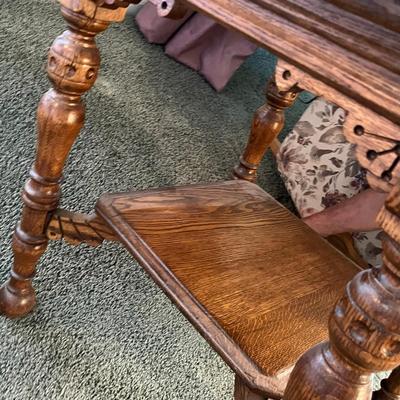 Fancy Large Oak Parlor Table