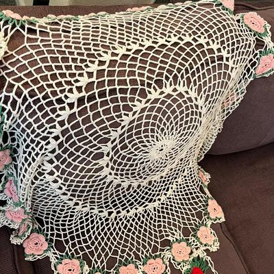 Rose edge Doilies