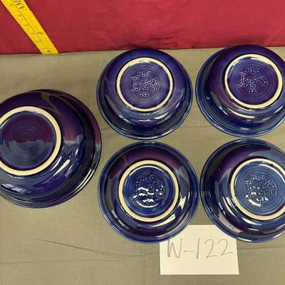 Fiesta-qt bowl & 4 cereal size bowls