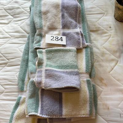 Purple & Green Towel Set