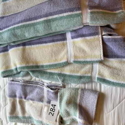 Purple & Green Towel Set