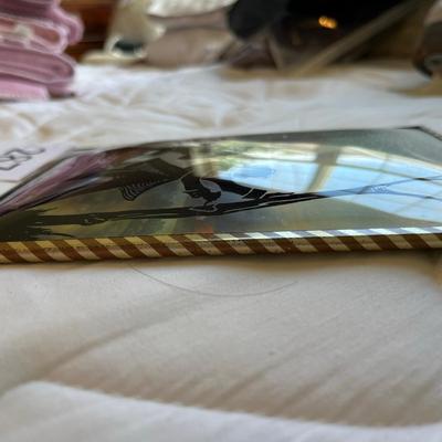 Silhouette Bubble Glass Picture