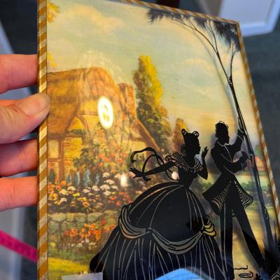 Silhouette Bubble Glass Picture