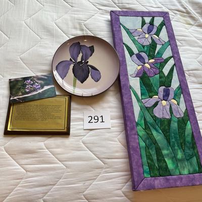 Lot of Iris Decor