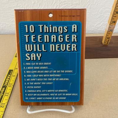 Novelty plaque