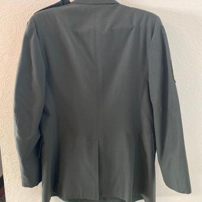 Vintage Vietnam war era army uniform jacket