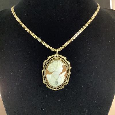 J1307 14kt Yellow Gold 20" Necklace with 10kt Yellow Gold Cameo Pendant Brooch