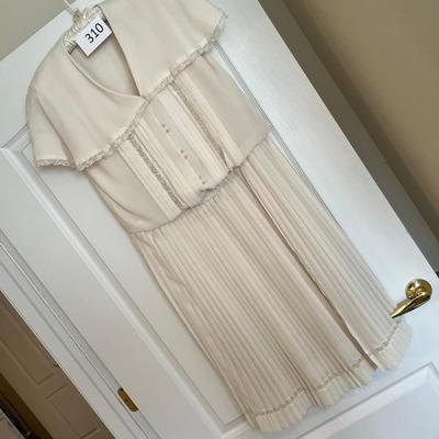 Liz Roberts Size 14 Pleated Dress