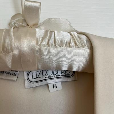 Liz Roberts Size 14 Pleated Dress