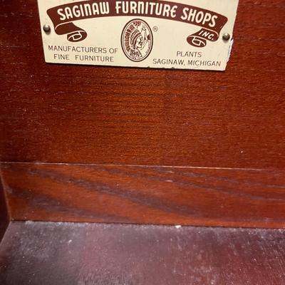 Saginaw desk w/ 4 leaves