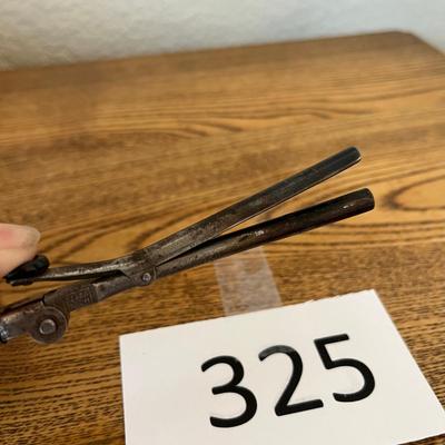 Antique Travel Curling Iron