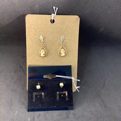 J1311 10k Yellow Gold Cameo Earrings & 14k Yellow Gold Pearl Earrings
