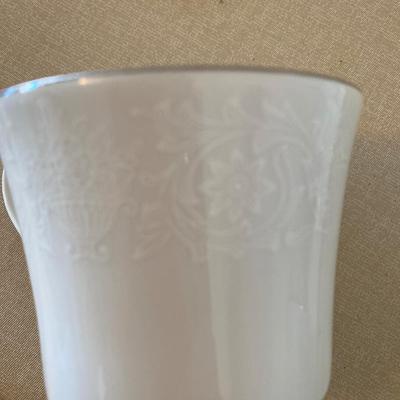 Set a four Victoria Crown Lovelace cups