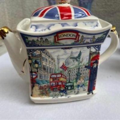 Sadler collectors London teapot