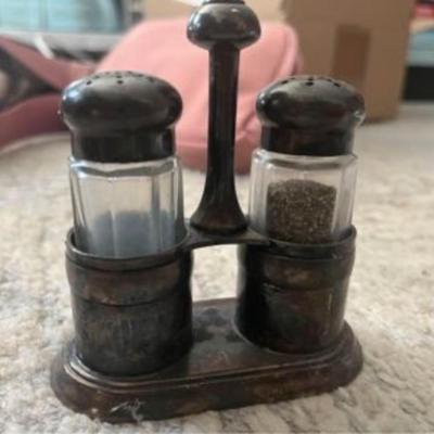 Reed & Barton 2800 Silver Soldered Hollowware Salt & Pepper Shakers