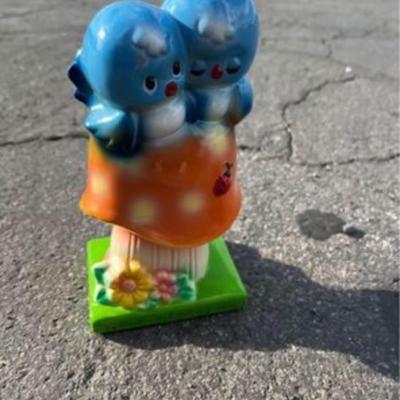 c1970 Rare American greeting bluebirds on mushroom figurine