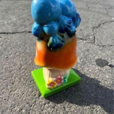c1970 Rare American greeting bluebirds on mushroom figurine