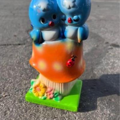 c1970 Rare American greeting bluebirds on mushroom figurine