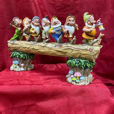 Disney Traditions "Howeward Bound"  Jim Shore    7 Dwarves