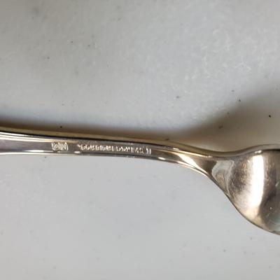 1847 Rogers Bros IS    Golden Royal Chippendale Stainless Service for 8